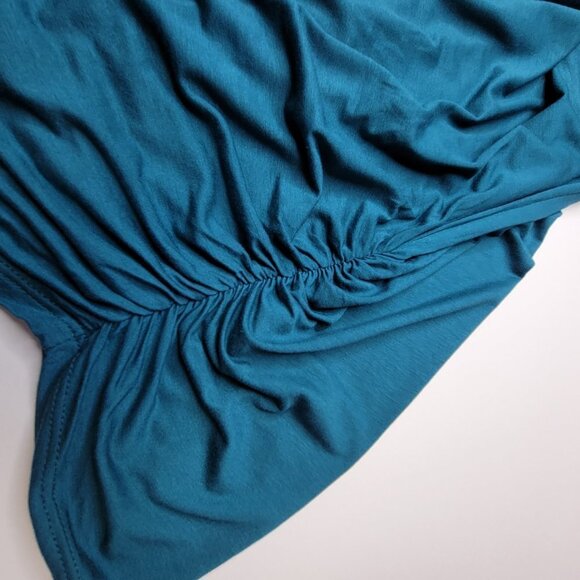 𝅺BLUE Tunic with Cowl Neck Stretchy Top- Size M - Picture 6 of 7